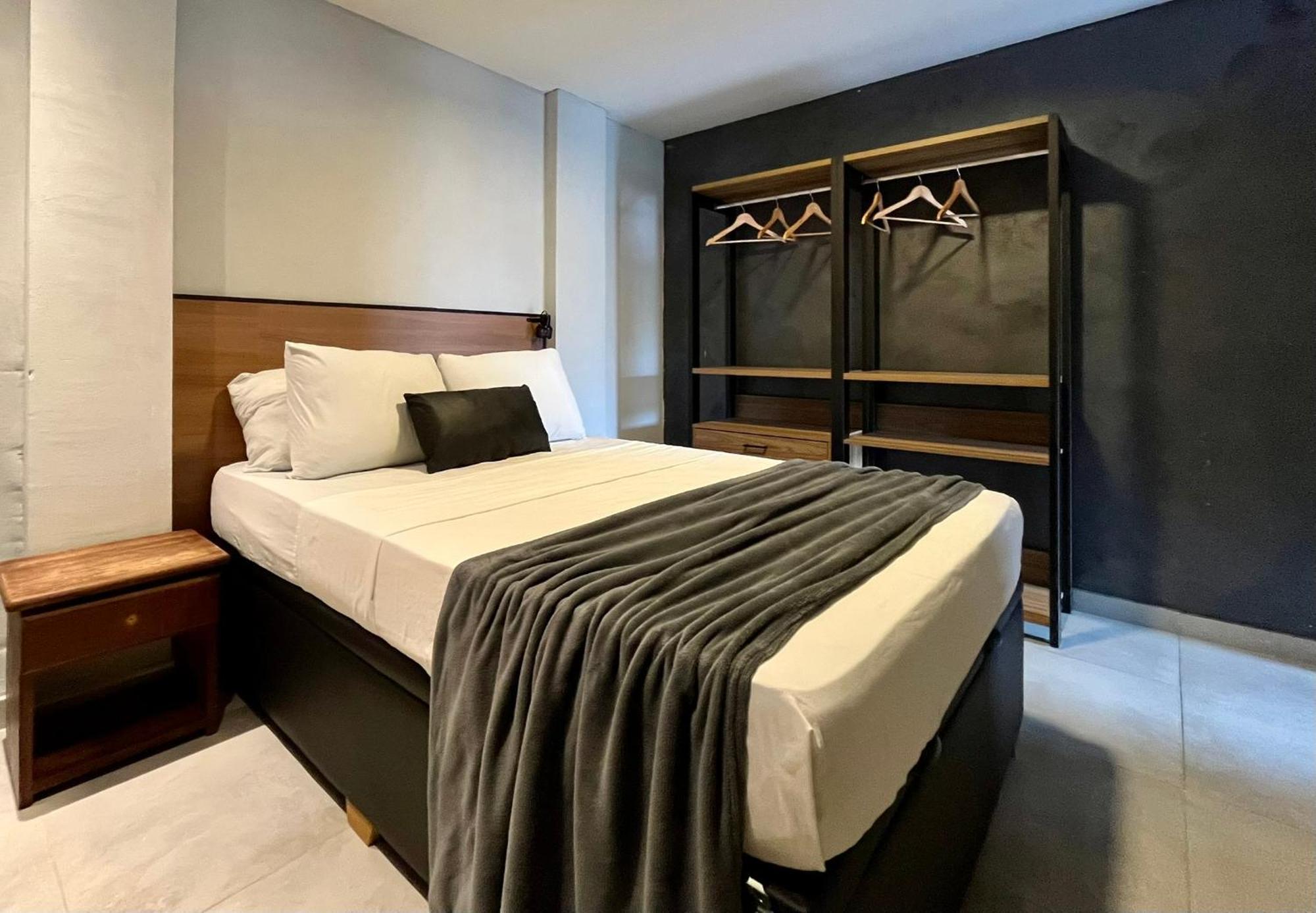 Apartamento Seu De Em